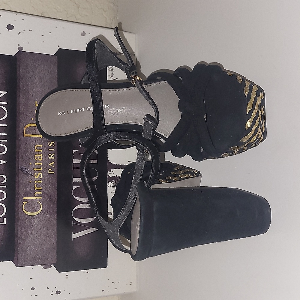 KG Kurt Geiger black and gold faux suede platform heel sandal, sz7.5